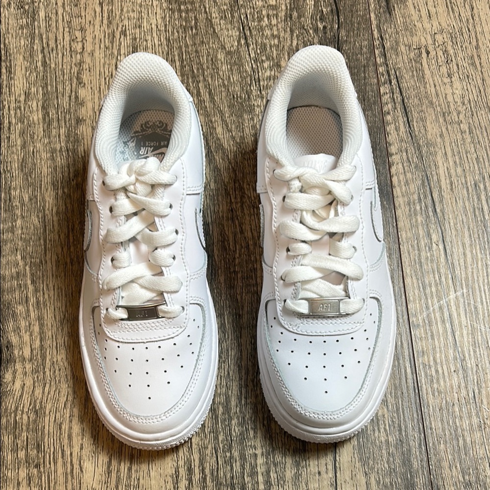 NEW Nike White Leather Air Force 1 Sneakers